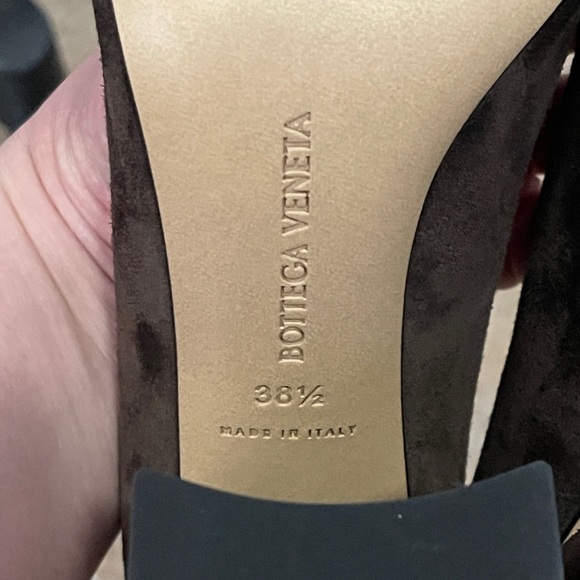 BV brown suede pumps - Picture 6 of 7